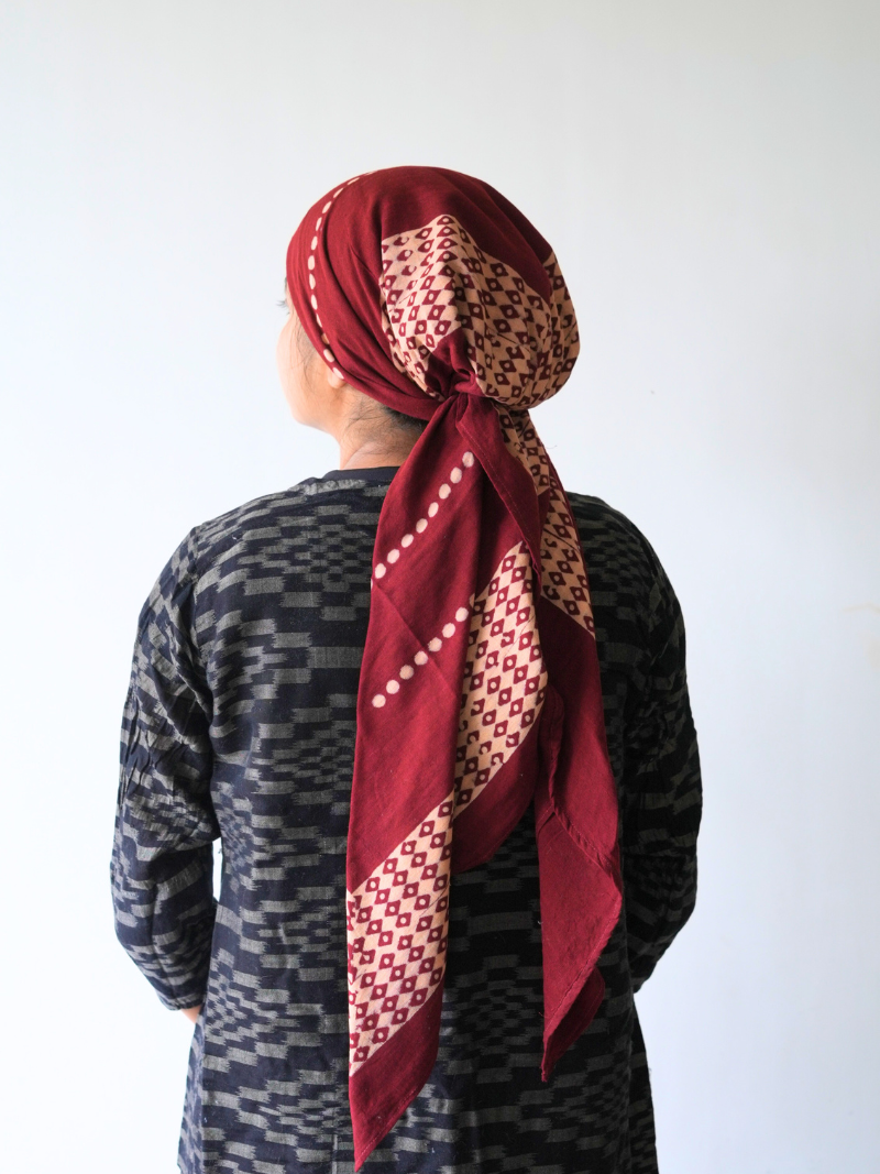 Moi Scarf