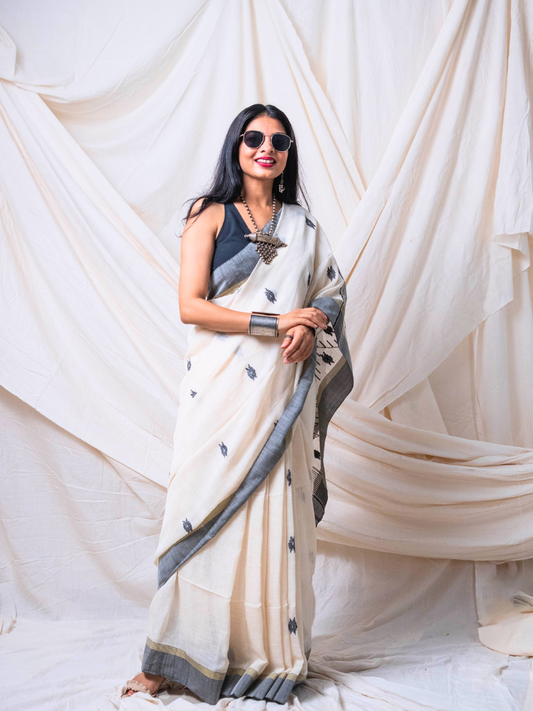 Kala Jali Linen Handwoven Jamdani Saree