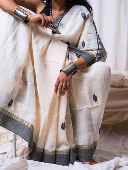 Kala Jali Linen Handwoven Jamdani Saree
