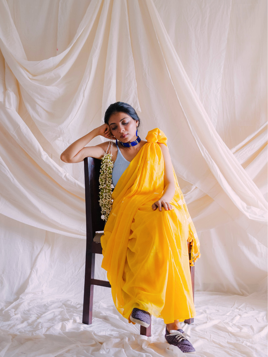 Surjamukhi Mulmul Handwoven Saree